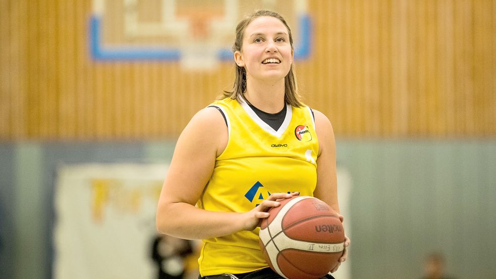 Lena Knippelmeyer ist seit Jahren erfolgreiche Rollstuhlbasketballerin. Foto: Steffie Wunderl