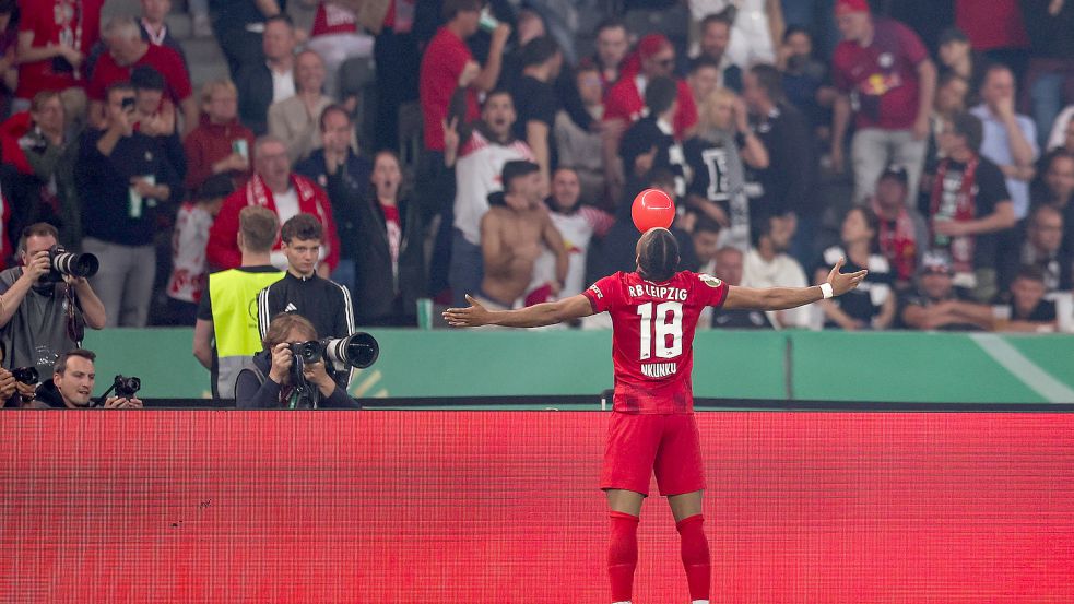 Christopher Nkunku brachte RB Leipzig in Führung. Foto: dpa/Jan Woitas
