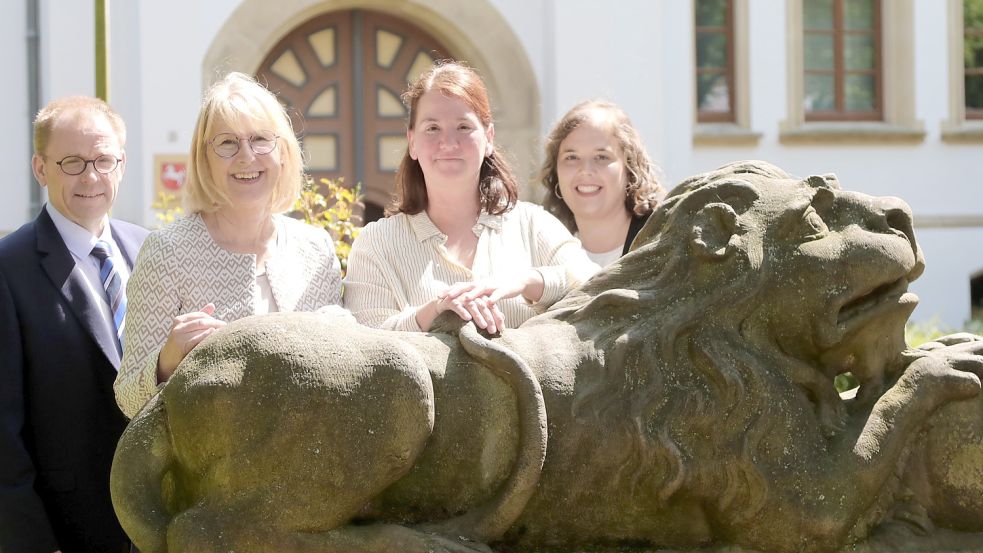 Präsentierten die Jahresbilanz des Landgerichts Aurich (von links): Vizepräsident Jan Heinemeier, Präsidentin Frauke Seewald, Geschäftsleiterin Ilonka Hell und Pressesprecherin Iris Schmagt. Foto: Romuald Banik