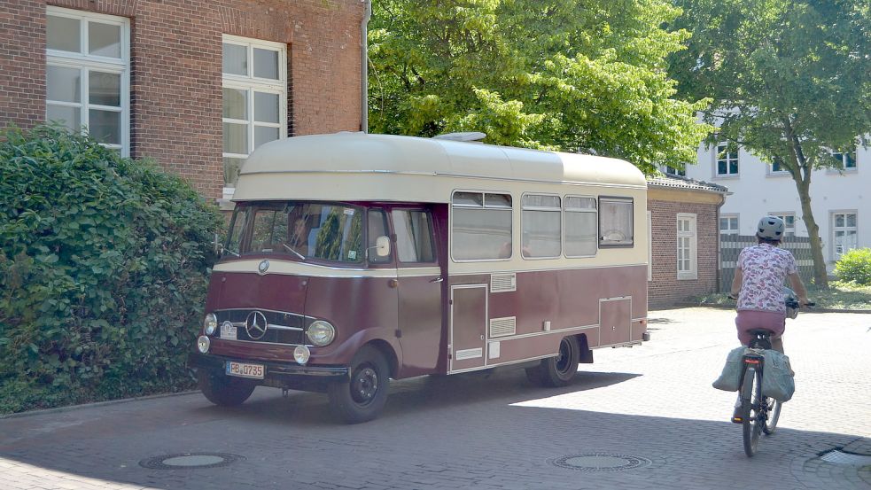 Auch einen Oldtimer Kleinbus gab es zu sehen. Foto: Neelke Harms