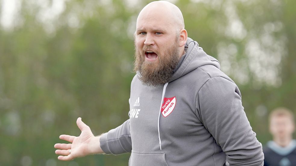 SpVg-Trainer Tammo Pfeiffer sah nach einer guten Anfangsphase ein Finale, das dann nicht mehr in Richtung seiner Mannschaft lief. Foto: Helmut Vortanz