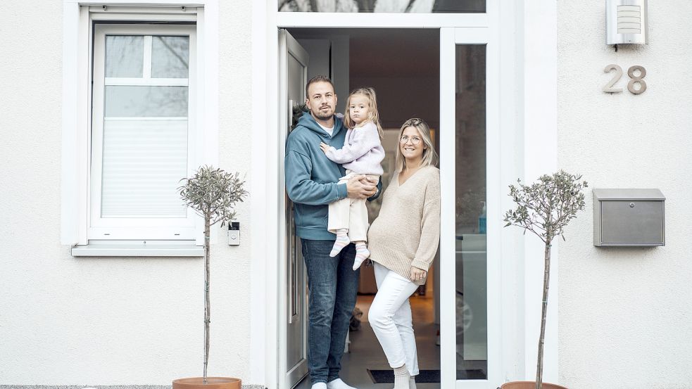 Familien soll der Bau eines Eigenheims durch ein neues Förderprogramm erleichtert werden. Foto: Imago Images/Westend61