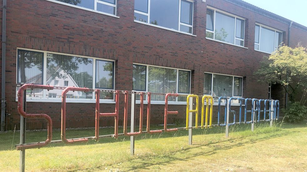 Die Schule am Osterfehn hat Kleider-Regeln in ihre Schul-Ordnung integriert. Foto: Zein