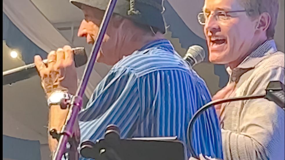 Daniel Günther am Donnerstag im Bayernzelt auf der Kieler Woche. Foto: Screenshot shz.de