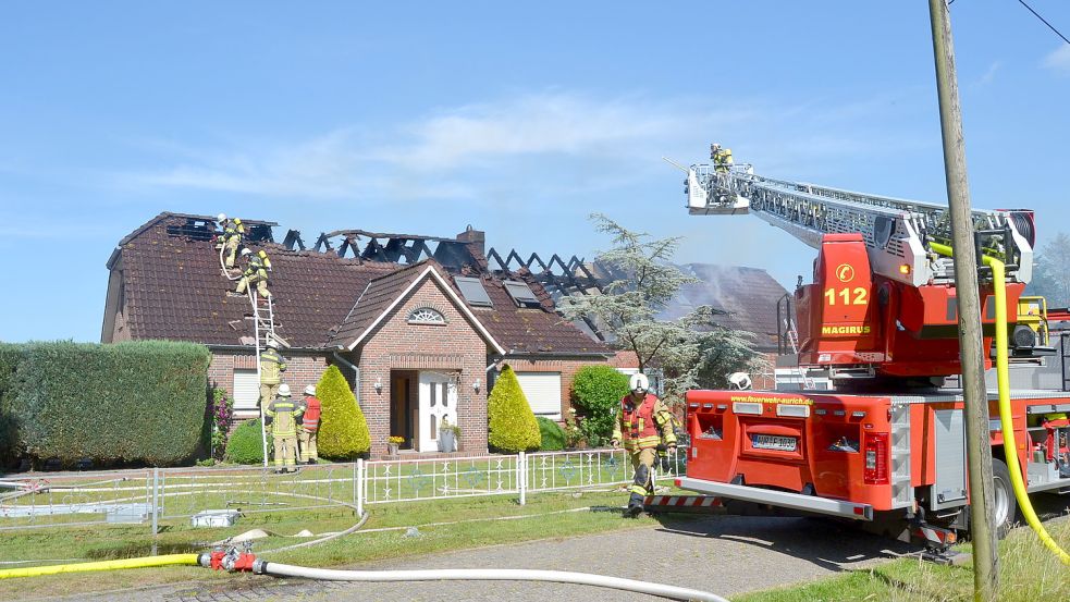 Der Dachstuhl wurde bei dem Brand zerstört. Foto: Neelke Harms