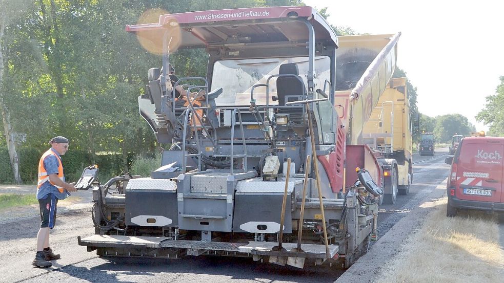 Die Arbeiter kommen dem Anschein nach seit Beginn gut voran. Foto: Aiko Recke