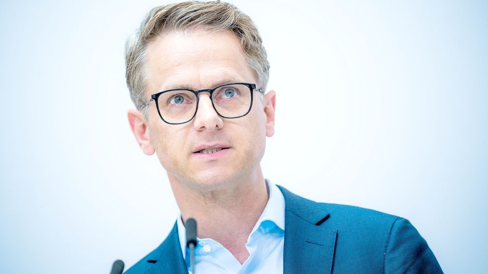 Aus dem gleichen Holz geschnitzt wie Friedrich Merz: Carsten Linnemann wird neuer Generalsekretär. In der CDU wird die Personalentscheidung unterschiedlich aufgenommen. Foto: Michael Kappeler