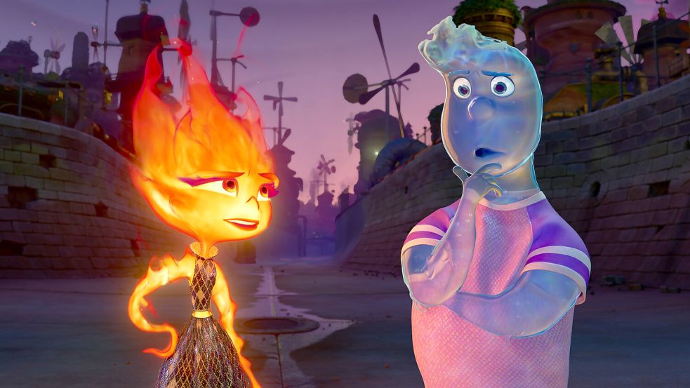 Zwischen dem Feuermädchen Ember und dem Wasserjungen Wade entwickelt sich im Film „Elemental“ eine Freundschaft. Foto: Pixar/Disney
