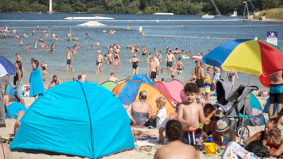 Viel los ist an heißen Tagen am Badesee in Tannenhausen. Foto: Romuald Banik