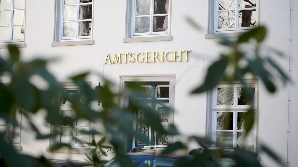 Am Amtsgericht Aurich wurde heute der Prozess gegen eine Geschäftsführerin eines privaten Pflegedienstes fortgesetzt. Foto: Romuald Banik