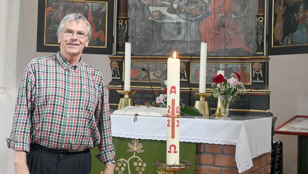 Pastor Bernd Battefeld geht in den Ruhestand und verlässt nach 20 Jahren die Kirchengemeinde Strackholt. Foto: Kim Hüsing