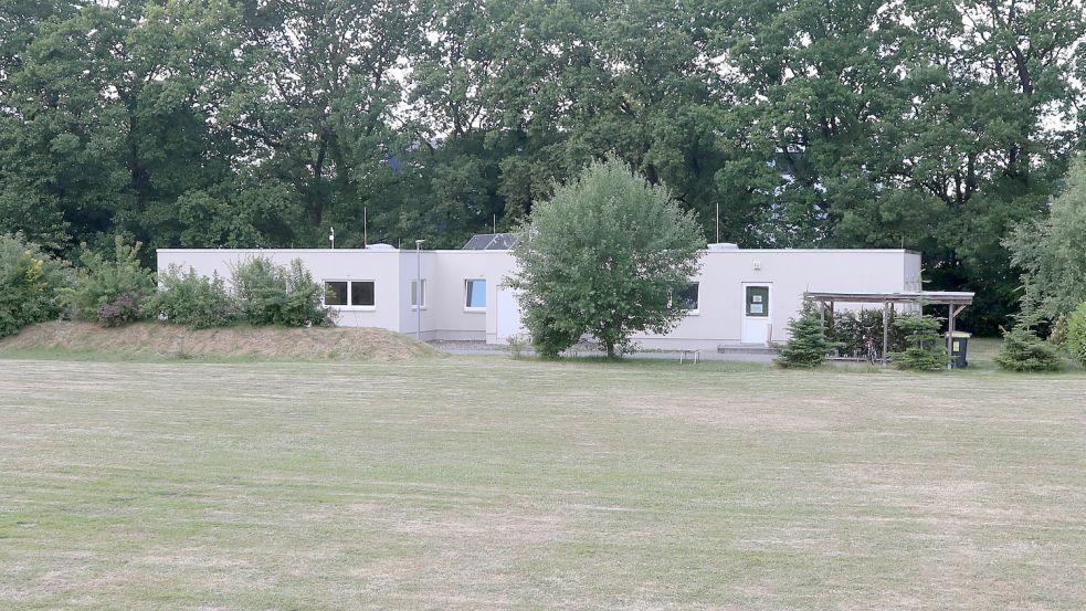 Im Jahr 2016 wurde neben der IGS Aurich ein Integrationsstützpunkt gebaut. Dort soll nun eine Kita entstehen. Foto: Romuald Banik