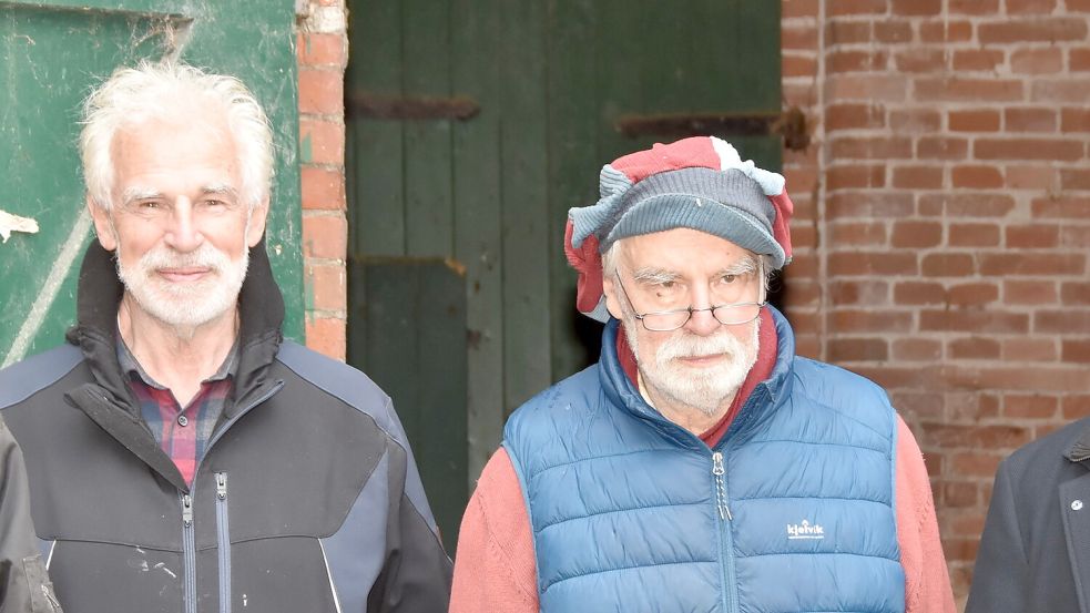 Die Eigentümer der Mühle: Gundolf (links) und Torsten Scheweling beim Richtfest im Oktober 2022. Foto: Thomas Dirks