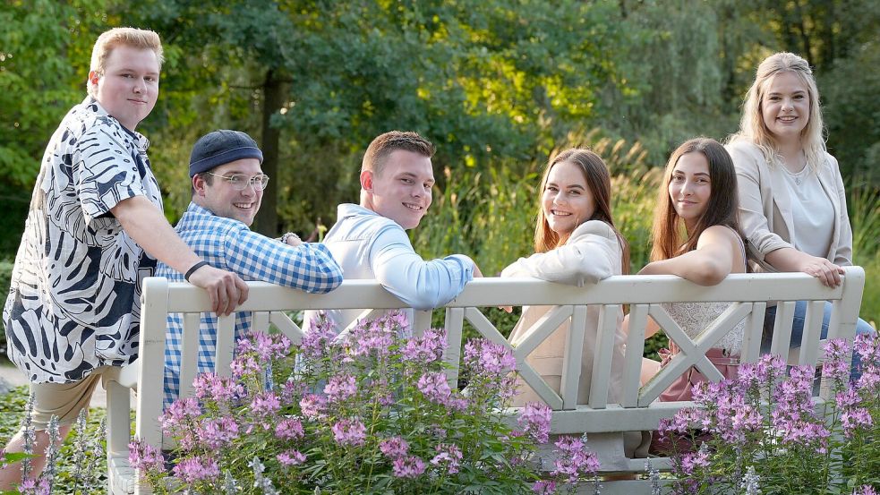 Die Kandidaten Kevin Janssen (von links), Yannik Willms, Ole Leister, Leonie Landherr, Pia Weseler und Kim Schlüter. Foto: Helmut Vortanz