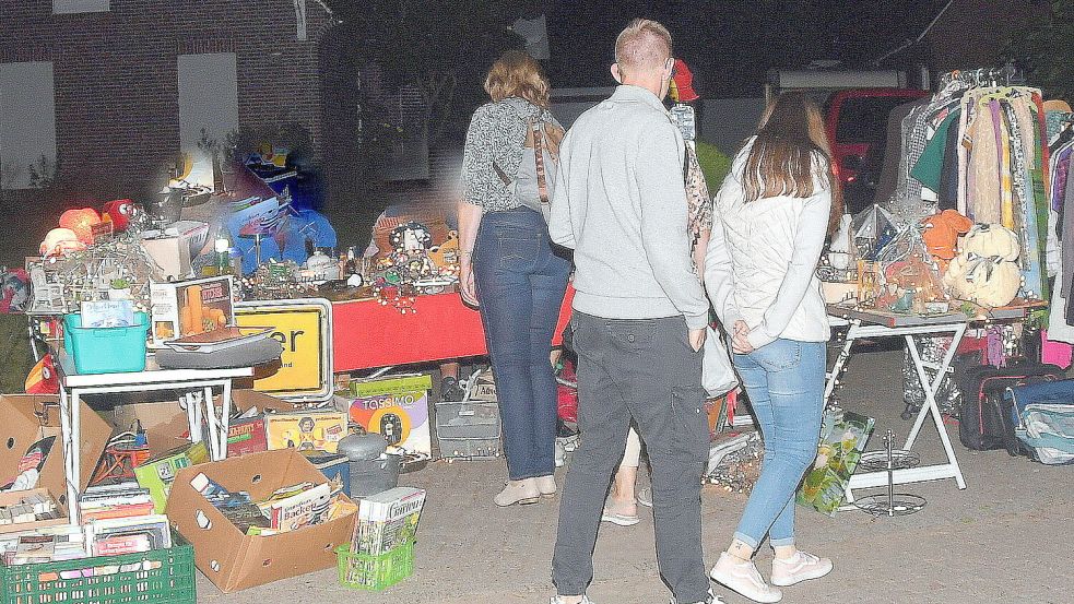Eine Attraktion ist der Nachtflohmarkt. Foto: Gerd-Arnold Ubben