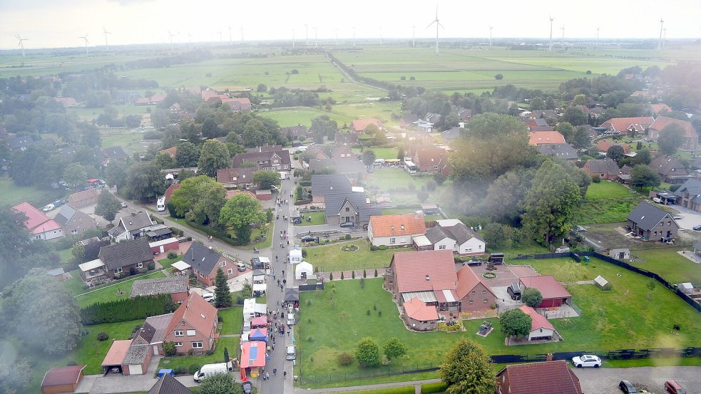 Nicht nur den Großflohmarkt konnte man aus der Luft sehen. Foto: Gerd-Arnold Ubben