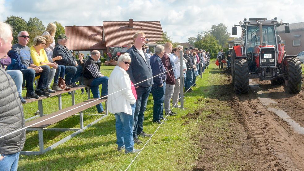 2019 gab es bei der Landpartie Traktorpulling. Auch dieses Jahr werden Trecker zu sehen sein. Foto: Gerd-Arnold Ubben