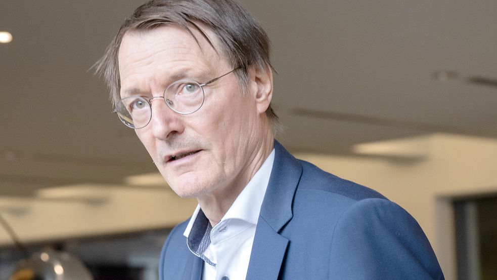 Gesundheitsminister Karl Lauterbach will nun die elektronische Patientenakte schnell einführen Foto: dpa/Boris Roessler