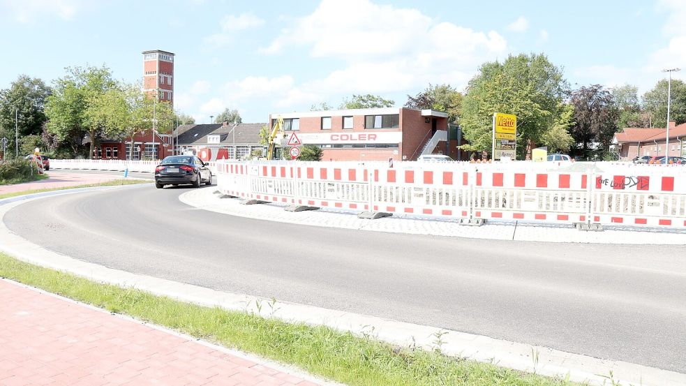 Der südliche Teil des Kreisverkehrs kann von Egels aus schon befahren werden. Foto: Karin Böhmer