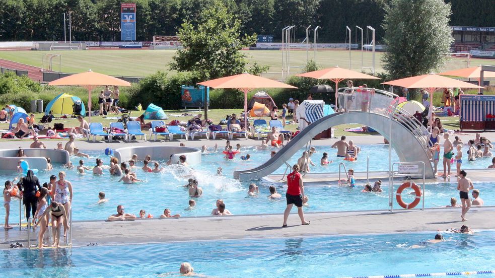 Der Außenbereich des Auricher Schwimmbads „De Baalje“, hier im Sommer 2019. Foto: Jan-Michael Heimann