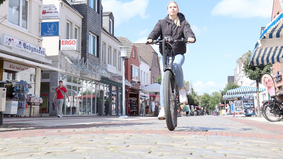 Die Stadtverwaltung will das Pflaster in der Norderstraße austauschen. Die Frage ist: warum? Foto: Heino Hermanns