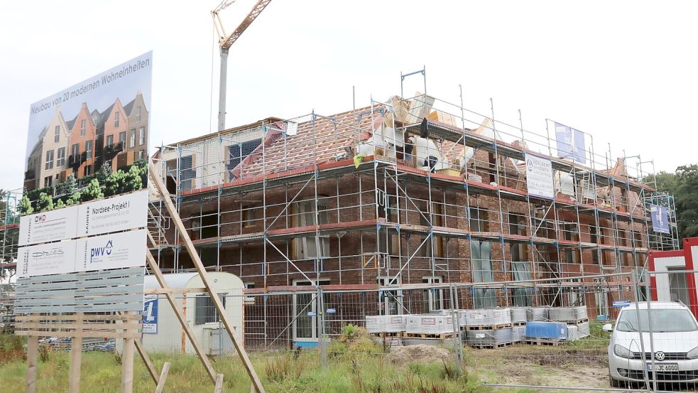 Im Landkreis Aurich sollen verstärkt Mehrparteienhäuser, wie hier im Baugebiet „Im Timp“ in Aurich, entstehen.Foto: Romuald Banik