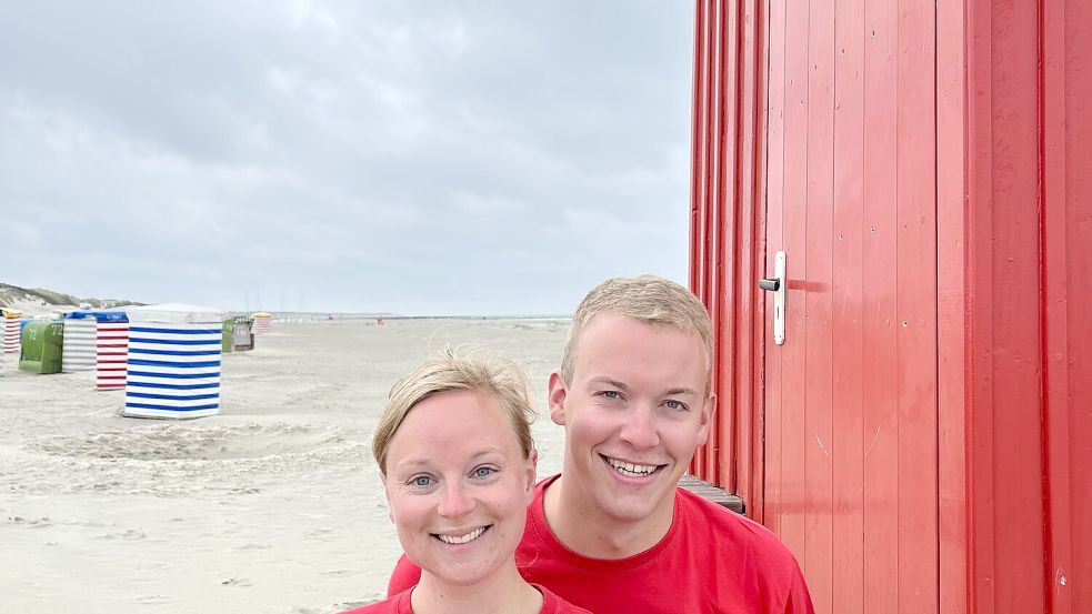 Lena und Felix Wessel aus Ostercappeln fahren einmal im Jahr nach Borkum und arbeiten dort als Rettungsschwimmer. Foto: Felix Wessel