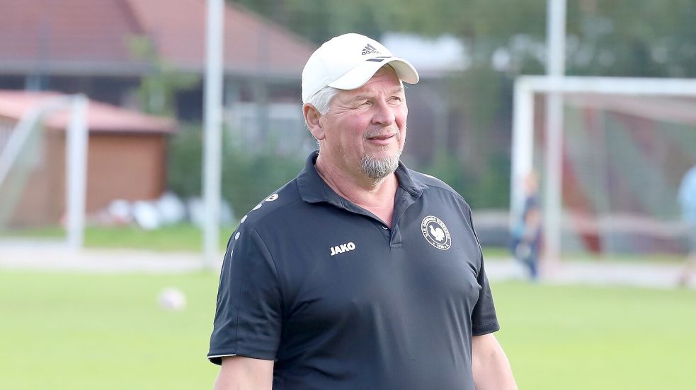 Der Wiesmoorer Trainer Jürgen Zimmermann. Foto: Wilfried Gronewold