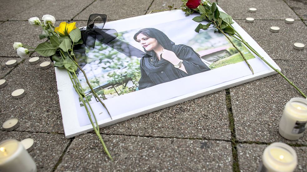 Am Samstag jährte sich der Todestag der jungen Kurdin Mahsa Amini zum ersten Mal. Foto: dpa/Christoph Reichwein