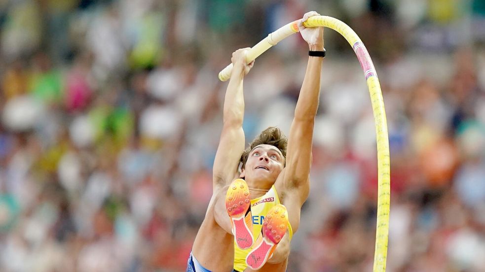 Der nur „Mondo“ genannte Armand Duplantis aus Schweden überquerte beim Diamond-League-Finale in Eugene 6,23 Meter. Foto: Marcus Brandt/dpa