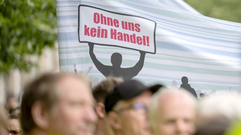 Tarifkonflikt im Einzelhandel: Seit Wochen ruft Verdi immer wieder zu teilweise mehrtägigen Warnstreiks in den Regionen auf. Foto: Hannes P. Albert/dpa