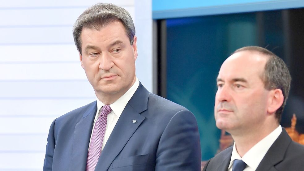 Bayerns Ministerpräsident Markus Söder und sein Vize Hubert Aiwanger. Foto: Lukas Barth-Tuttas/epa-pool/dpa