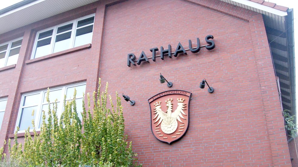 Das Rathaus in Südbrookmerland. Foto: Holger Janssen