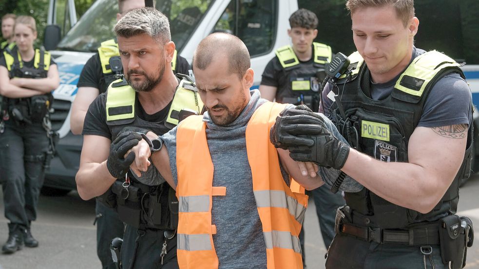 Im Januar 2023 zählte die Letzte Generation bereits 1250 Straßenblockaden. Foto: IMAGO IMAGES / aal.photo
