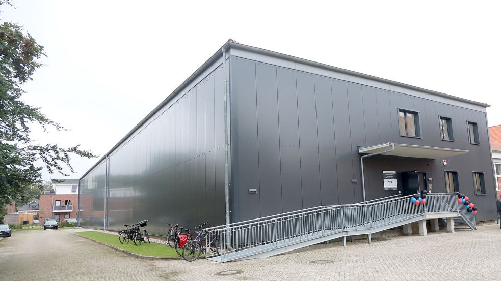 Unter der neuen Fassade verbirgt sich die ehemalige Kleiderkammer der Blücherkaserne. Foto: Romuald Banik
