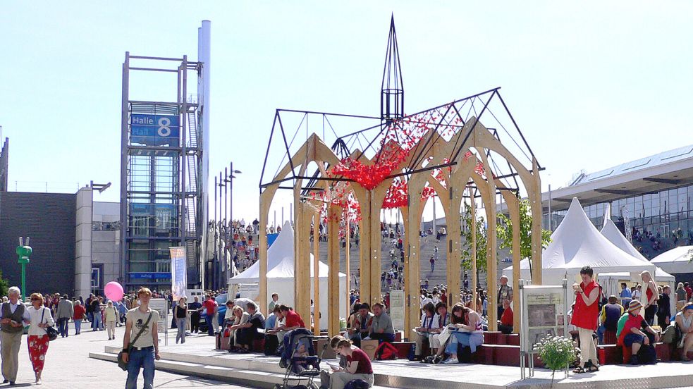 Das Modell der Klosterkirche 2005 auf dem evangelischen Kirchentag in Hannover 2005 auf dem Messegelände. Foto: privat