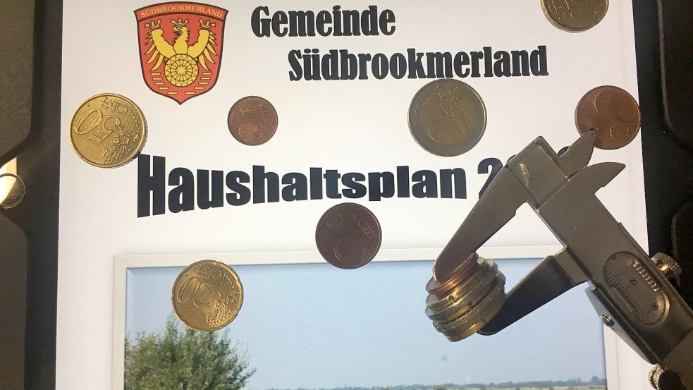 Der Haushalt der Gemeinde Südbrookmerland ist angespannt. Deshalb wird über höhere Steuern diskutiert. Foto: Holger Janssen