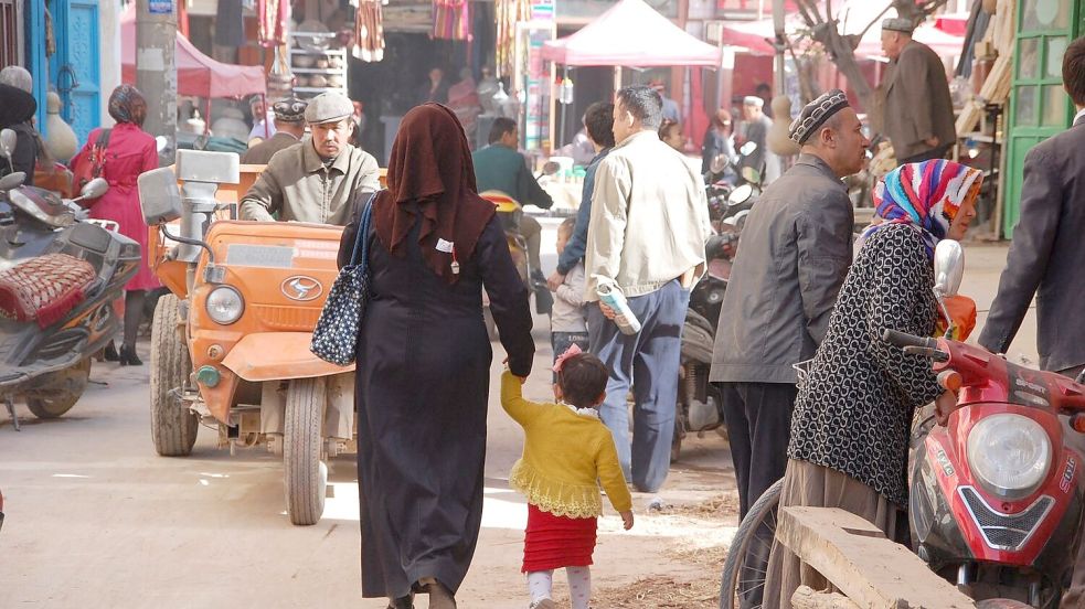 Xinjiang ist nach chinesischen Angaben ein beliebtes Ziel für heimische Touristen. Intrnational bekannt ist die Region aber eher für die dortigen Menschenrechtsverletzungen gegenüber der Minderheit er Uiguren. Foto: picture alliance / dpa