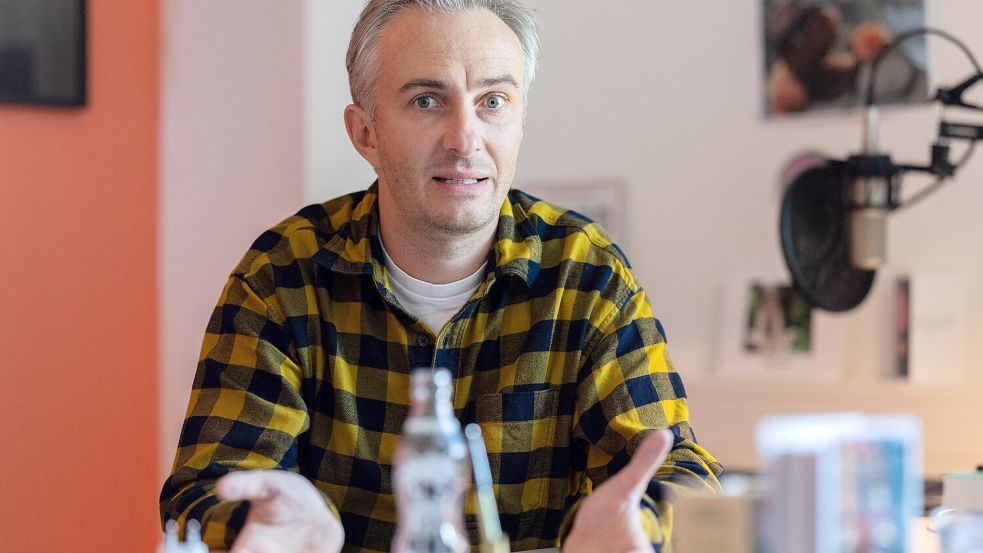 Der Satiriker Jan Böhmermann moderiert das „ZDF Magazin Royale“. Foto: dpa/Rolf Vennenbernd