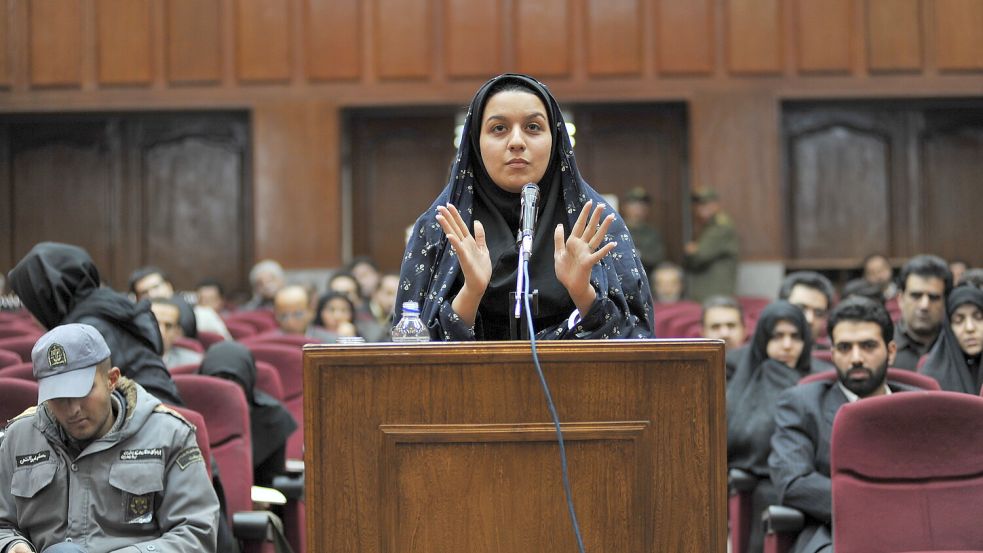 Reyhaneh Jabbari vor Gericht. Inzwischen wurde sie hingerichtet. Foto: MIG