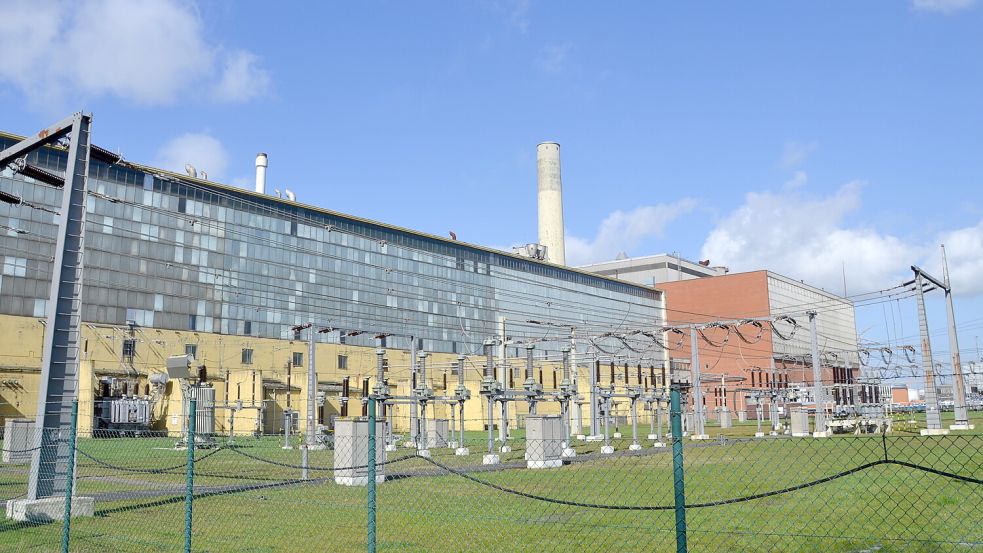 Direkt neben dem Emder Kraftwerk soll der Elektrolyseur gebaut werden. Foto: Aiko Recke