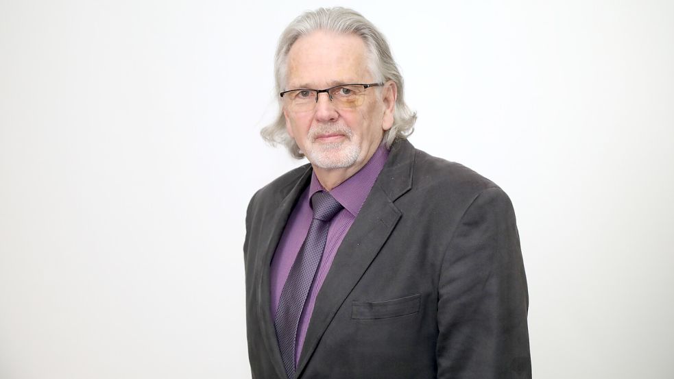 Wilhelm Reinken kritisiert die Äußerungen von Landrat Olaf Meinen zur Flüchtlingsthematik. Foto: Romuald Banik