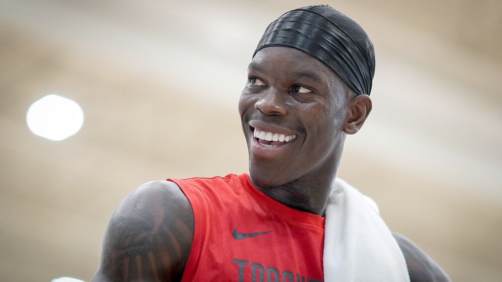 Dennis Schröder freut sich auf eine größere Rolle im neuen Verein. Er spielt in der beginnenden NBA-Saison für die Toronto Raptors. Foto: Imago/Zuma Wire