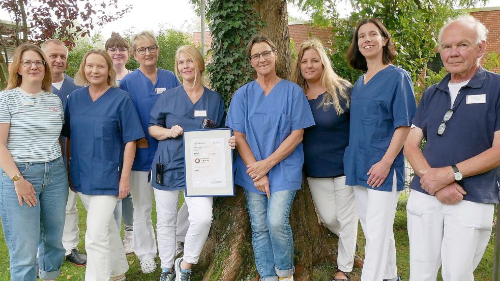 Das Diabetesteam der Kinderklinik freut sich über die erneute Auszeichnung. Foto: Trägergesellschaft