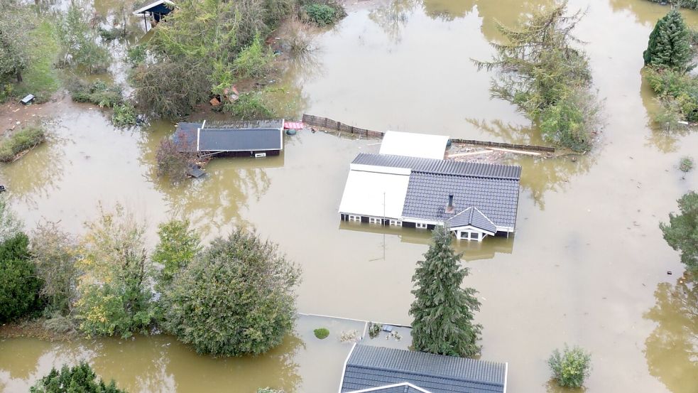 Auch in Dänemark sind Wohngebiete von der Flut beschädigt worden. Hier werden die Hausbesitzer aber wohl eine Erstattung ihrer Schäden erhalten. Foto: Sebastian Iwersen