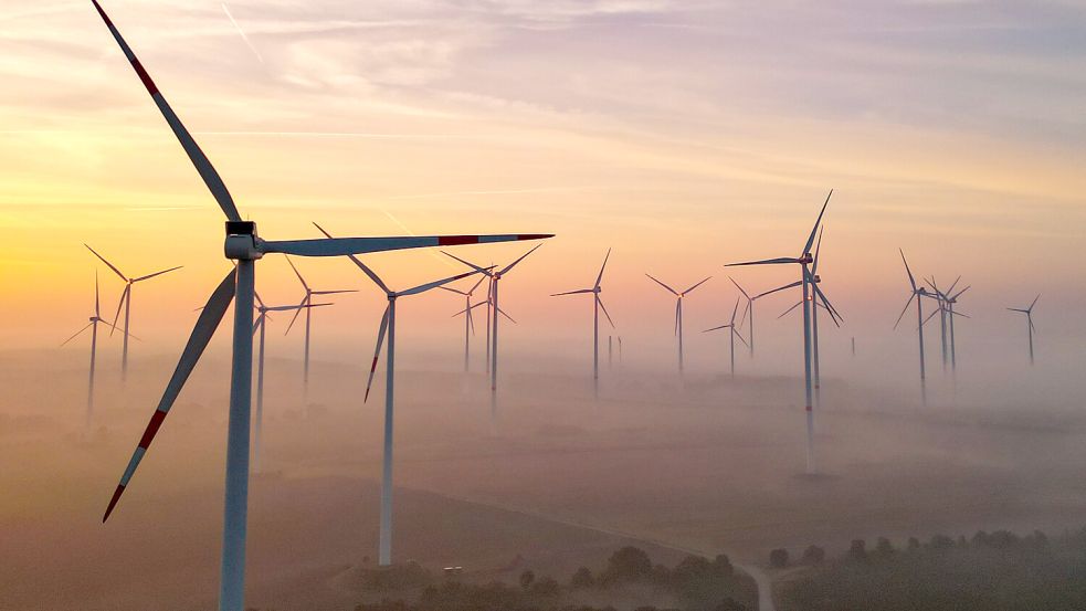 Brechen für die Windbranche goldene Zeiten an? Der Auricher Windkraftkonzern Enercon gibt sich optimistisch - die Branche ist es nicht. Foto: DPA