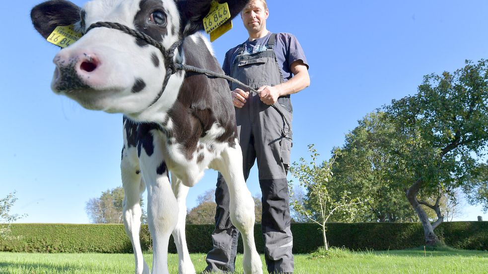 Ein neuer Blick auf seine Tiere und den Herdenverband hat Landwirt Daniel Kleemann die Augen geöffnet. Danach begann die Suche nach dem Landwirt, der er gerne sein möchte. Foto: Ortgies