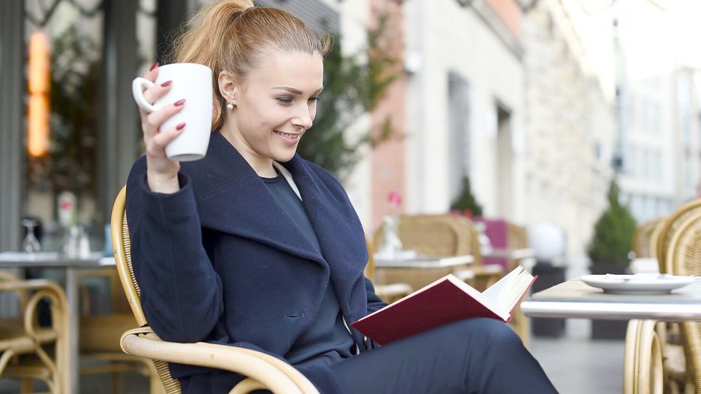 Kaffee macht uns wacher und leistungsfähiger. Foto: Jens Kalaene/dpa-tmn