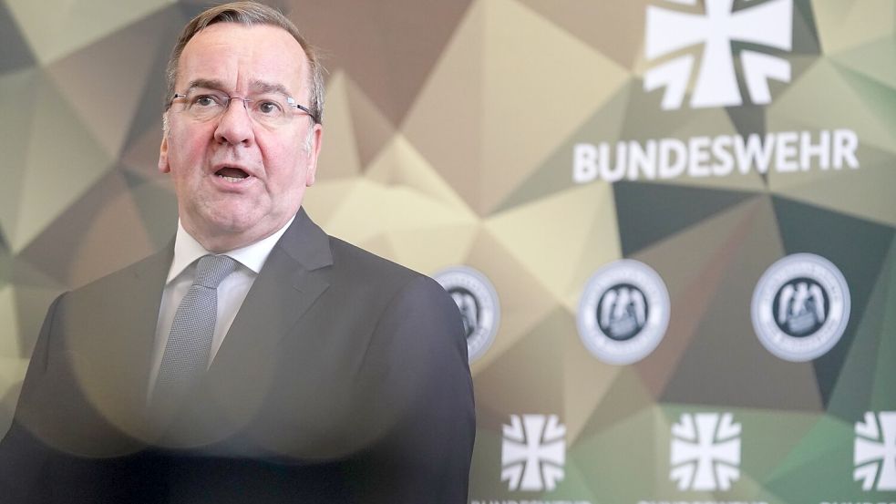 SPD-Verteidigungsminister Boris Pistorius besucht die Führungsakademie der Bundeswehr in der Clausewitz-Kaserne. Foto: dpa/Marcus Brandt
