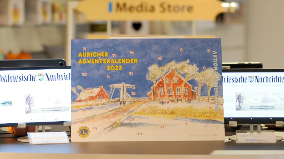 Bereits in der 20. Auflage am Start: Die Adventskalender der Lions-Clubs „Frisia Orientalis“ und „tom Brook“ sind für fünf Euro in ausgesuchten Auricher Geschäften erhältlich. Foto: Udo Hippen